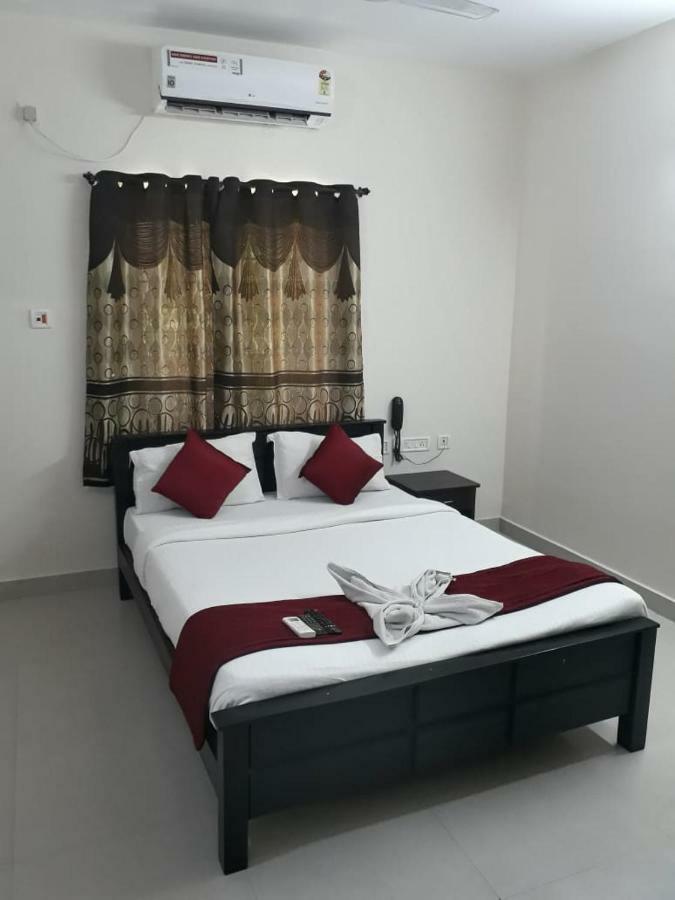 The Posh Residency, Ecr Bed & Breakfast Chennai Luaran gambar